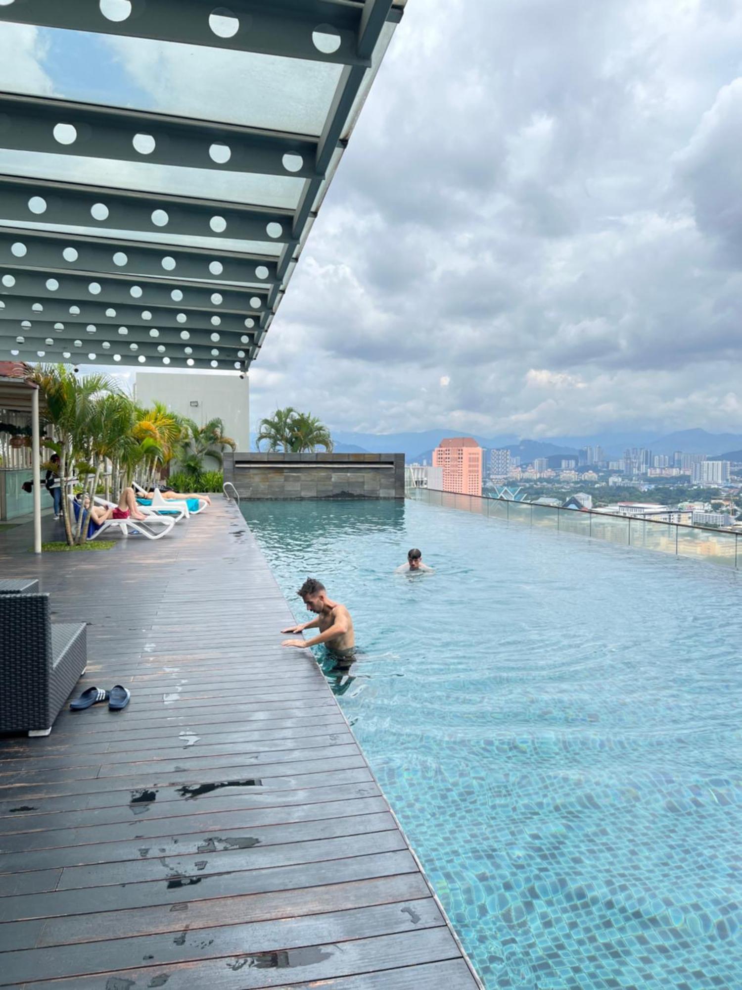 Regalia Spritz Empire Hostel 吉隆坡 外观 照片