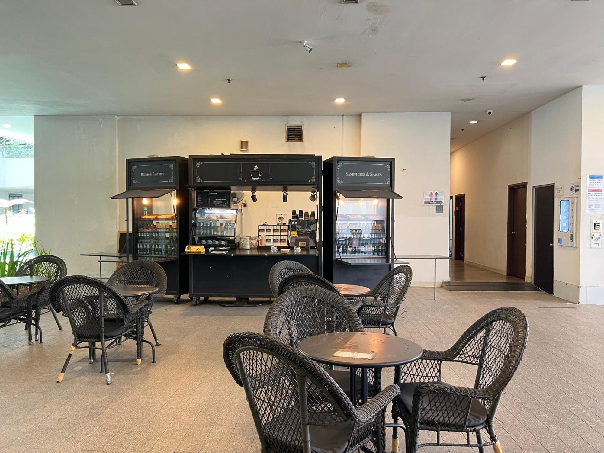 Regalia Spritz Empire Hostel 吉隆坡 外观 照片